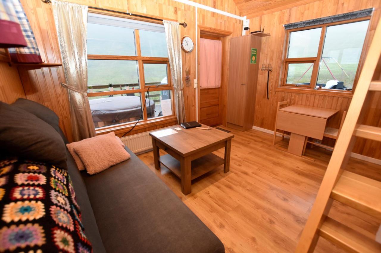 Solbrekka Holiday Homes Mjoifjorthur Экстерьер фото